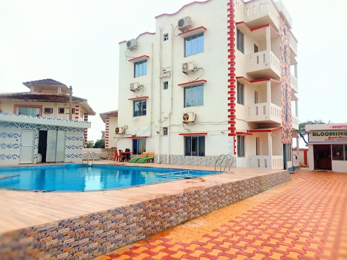 Blooming Star Guest House Mandarmani Esterno foto